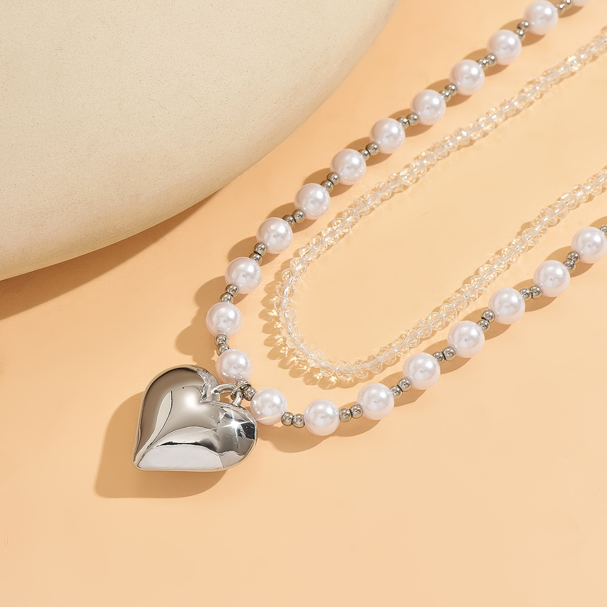 Una collana di perle acriliche - Travel Accessories As Gifts recensione e prezzo